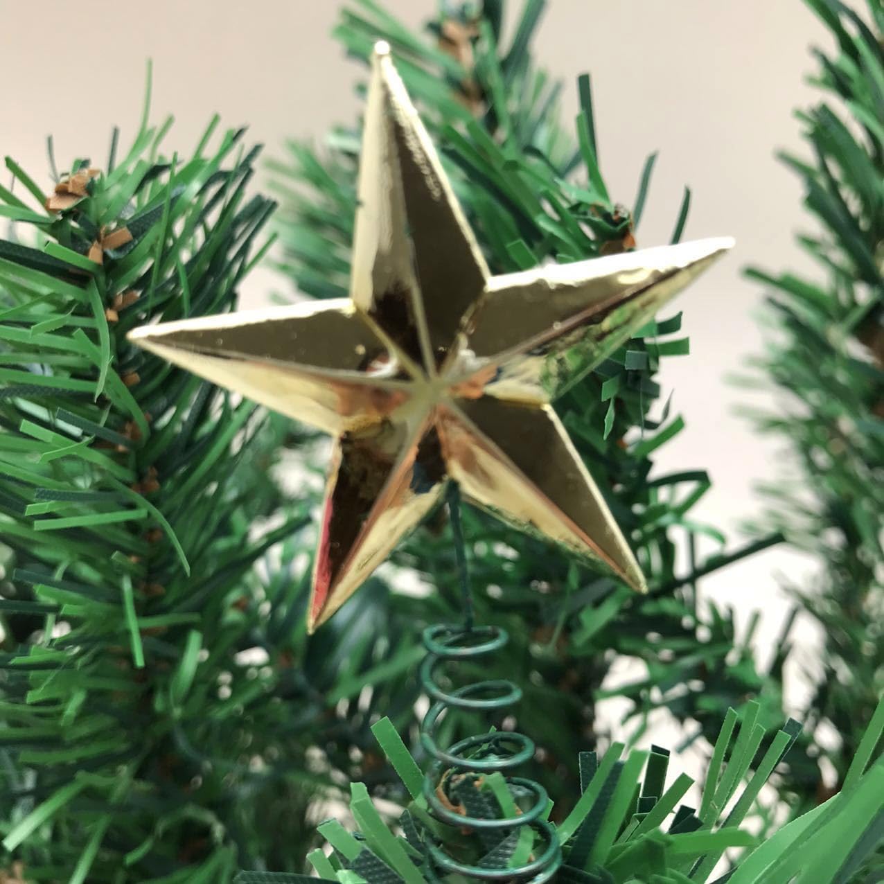 MMvolesy 1Pc Golden Mini Star Tree Topper Five-Pointed Star Christmas Tree Pendant for DIY Christmas Tree Decoration 1/2-1 Inch