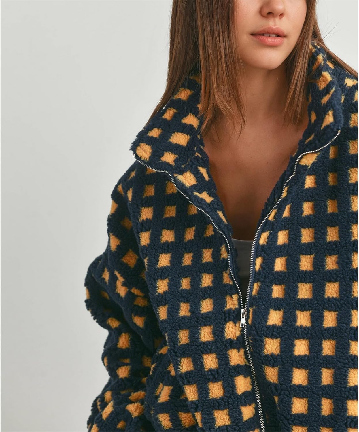Womens Checkered Sherpa Jacket Cropped Long Sleeve Plaid Fleece Coats Casual Zip Up Gingham Outwear with Pockets - Image 5