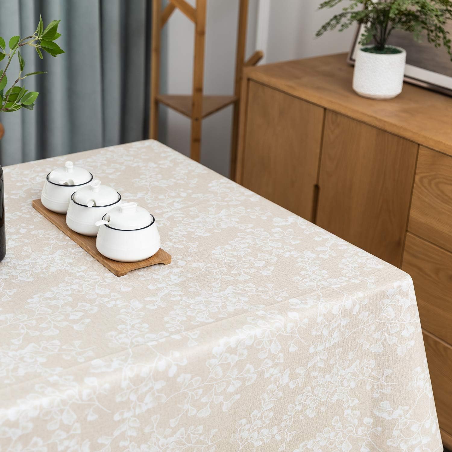 LEEVAN Heavy Weight Vinyl Square Table Cover Wipe Clean PVC Tablecloth Oil-Proof Waterproof Stain-Resistant-54 x 54Inch (Ginkgo Leaf Pattern)