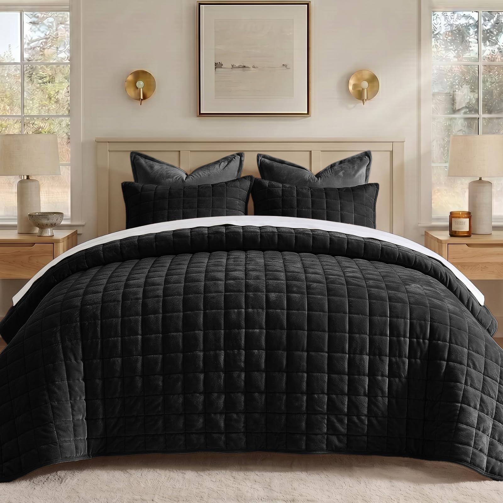 Photo 1 of BEDELITE Velvet Quilt Set Queen Size, Luxury Velvet Comforter Bedding
