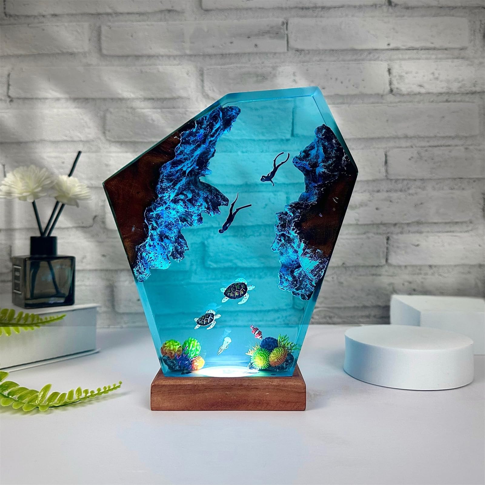 Veilleuse LED Océan, Lampe Plongeur Océan en Résine Recyclée Faite À La Main pour Bureau Bureau Salle De Bain Décor,8 * 5in