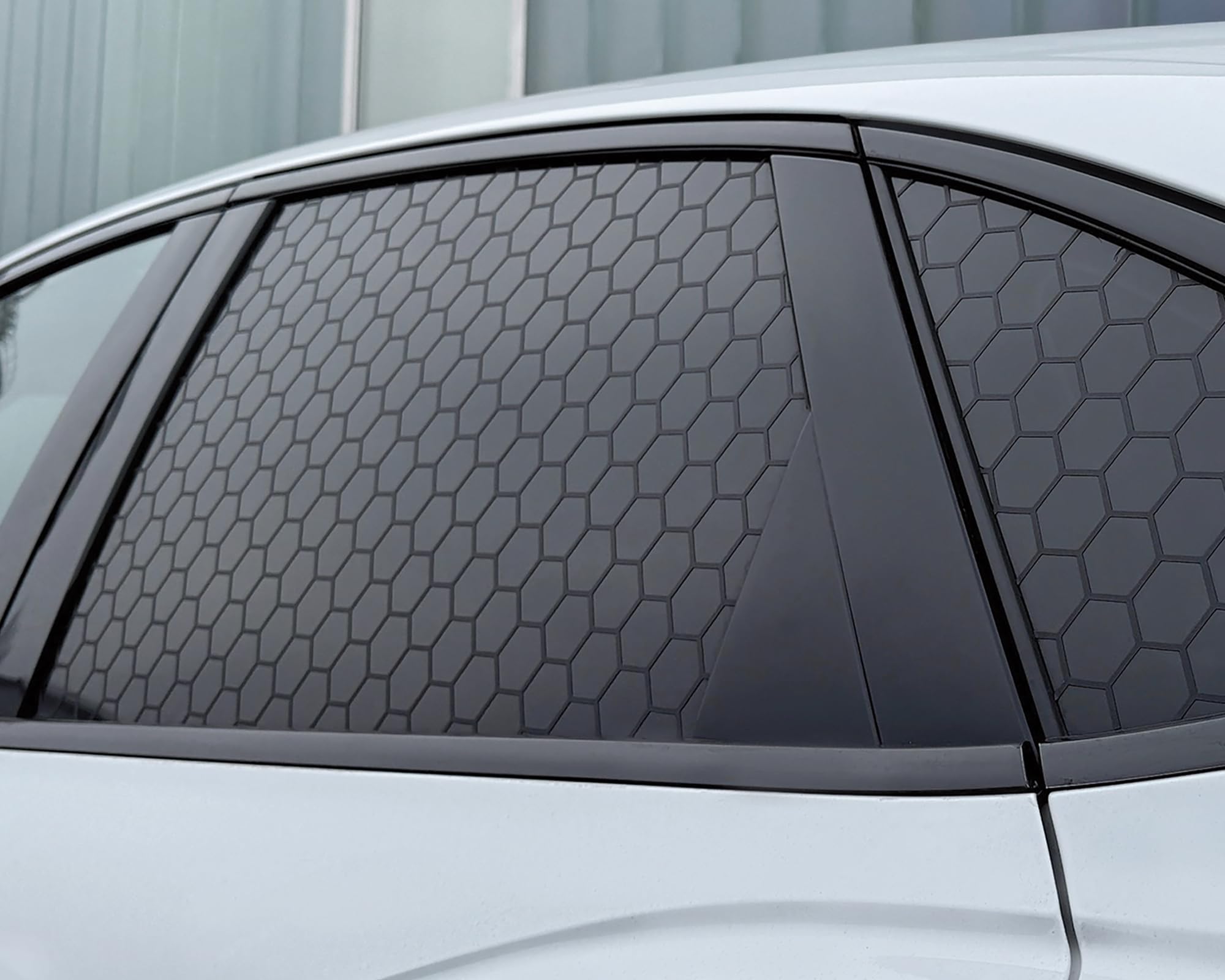 Foliatec Scheiben Sticker Honeycomb – Set mit 3 stück 75x50cm – Schwarz matt