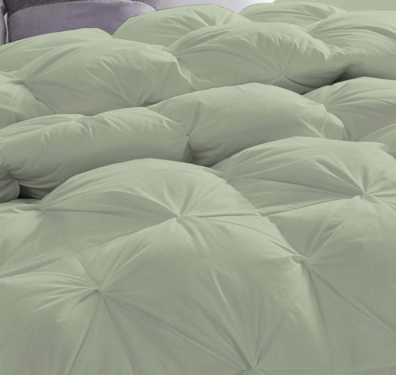 Down Alternative 1200 Series 5 Piece Moss Pinch Pleat Bedding Comforter Set (Comforter + 4 Pillow Cases) 500 GSM Egyptian Cotton Super Queen