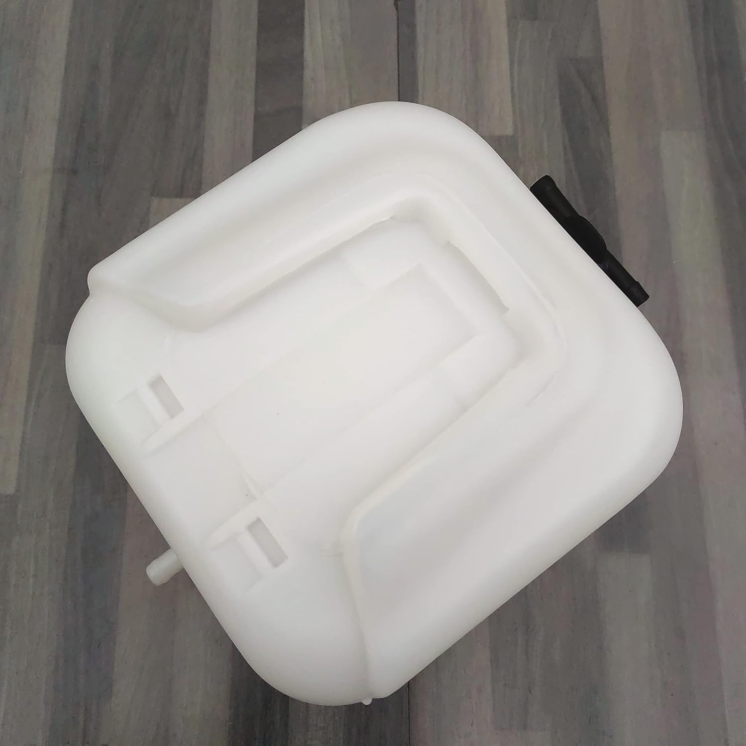 68841-42360 Reserve Tank For Kubota L4310 L4310F R310 R310H R510 R510B