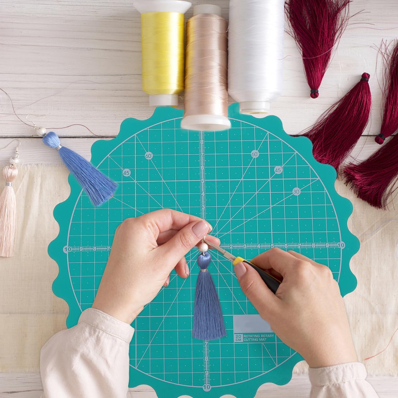 IMIKEYA 360 Rotating Self-Healing Cutting Mat 20cm/8" Precision Fabric Cutting Board for Sewing, Quilting, Crafts Projects, Durable Surface