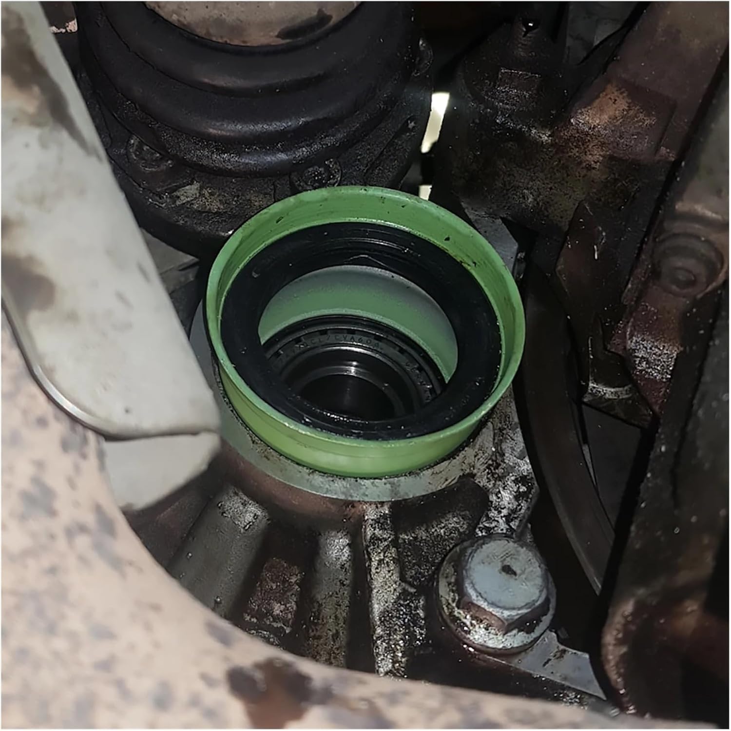 5SP Manual Gearbox 020 Seal Housing Transmission Axle Drive Flange Sleeve Compatible With VW Polo MK3 MK4 1996-2002 Vento 1H Seat 020301192A
