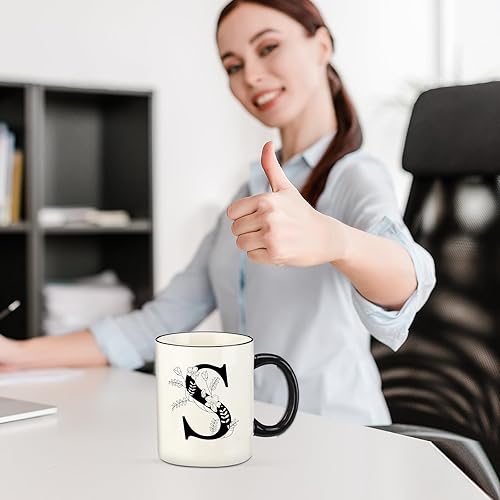 Miniatura 6 de Tazas de café de cerámica con monograma, taza de bebida inicial de 11 onzas con caja de regalo, regalos únicos de cumpleaños y Navidad para mujeres,