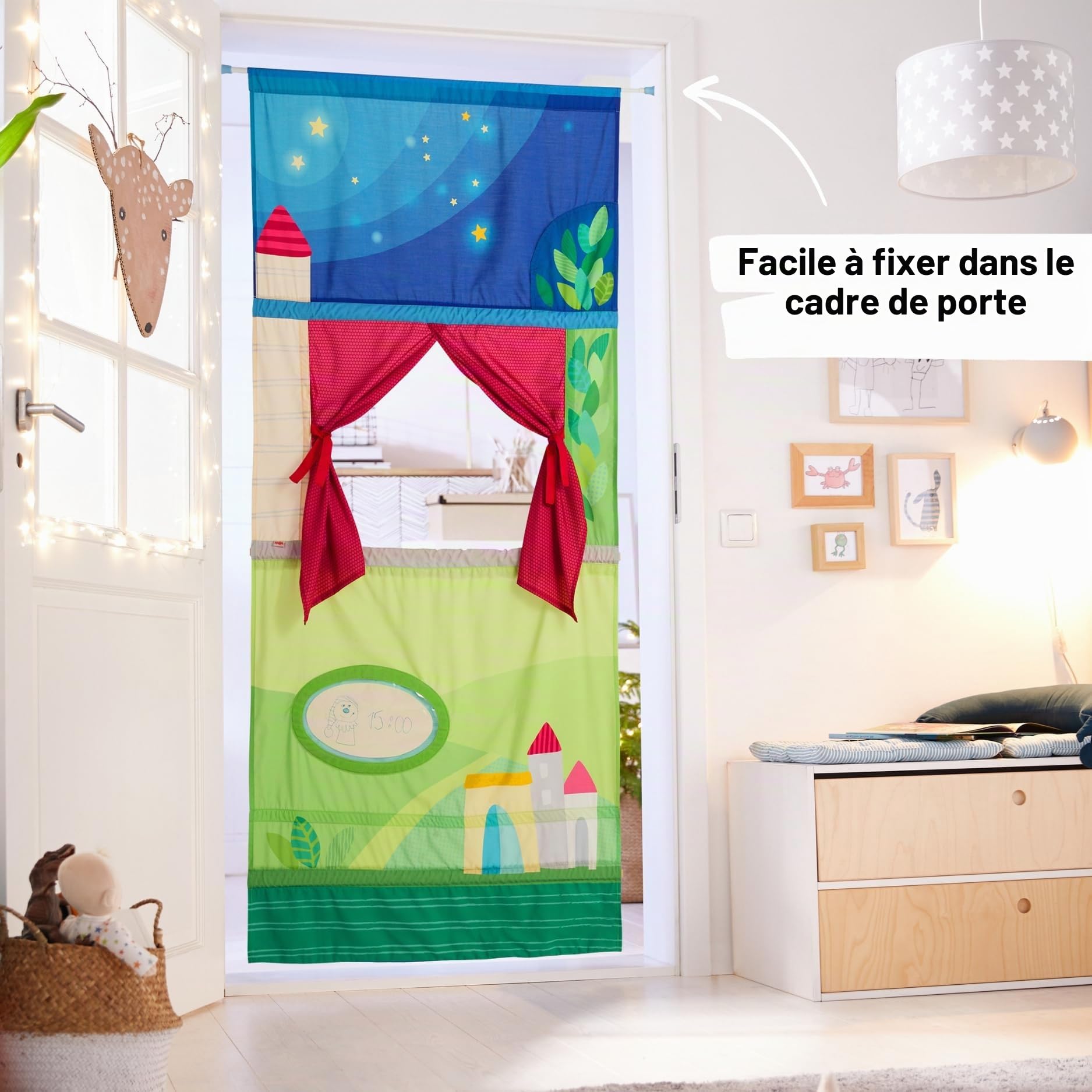 HABA Théâtre de Porte Théâtre de marionnettes Flexible avec Barre télescopique, Fixation Facile dans l’encadrement de Porte, théâtre de marionnettes à partir de 3 Ans – 2011845001