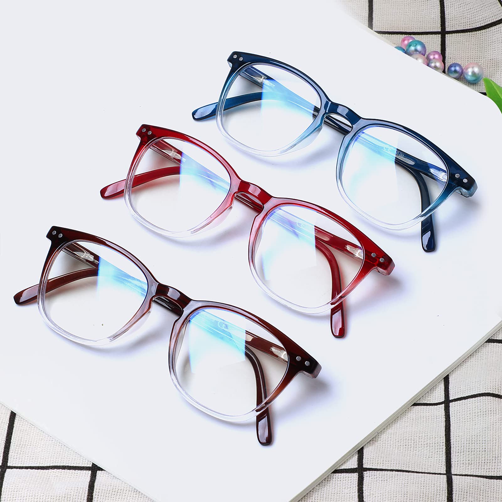 Henotin Blaulichtblockierende Lesebrille mit Federscharnier, Computer-Lesebrille für Männer und Frauen, Anti-UV-Filtergläser (mehrfarbig, 0,5), 3 Stück