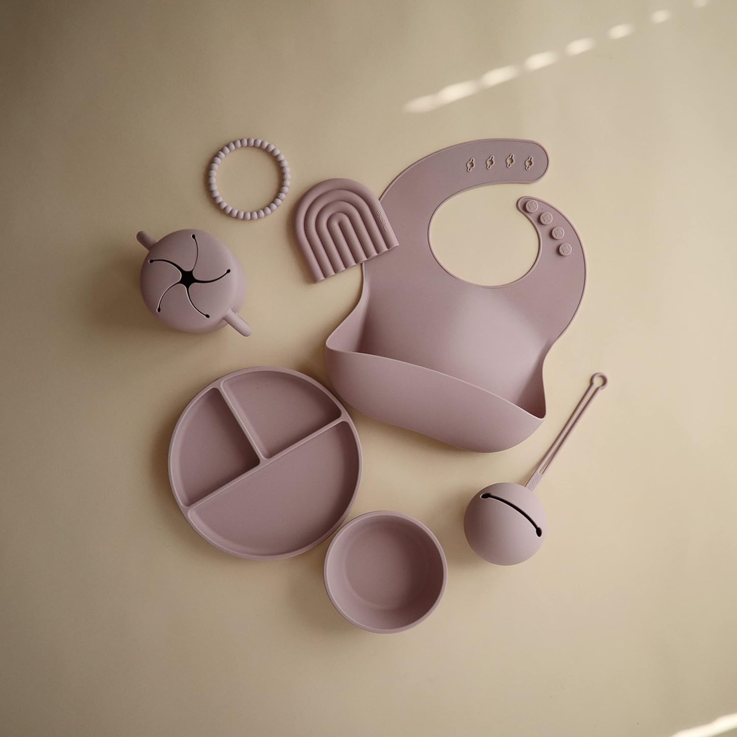 mushie Silicone Pacifier Holder Case (Soft Lilac)