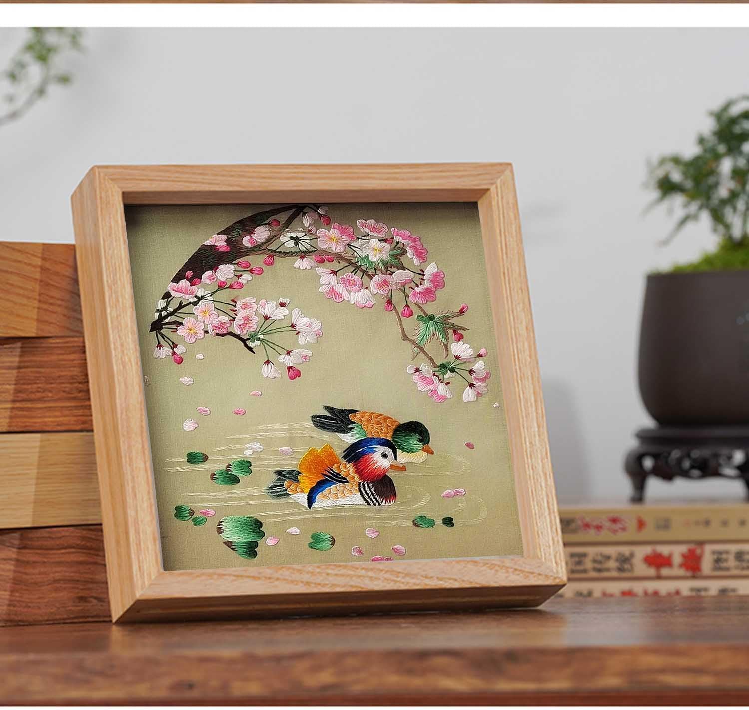 ozlvii Double-Sided Mandarin Duck Embroidery Art - Handcrafted 3D Silk Embroidery with Wooden Stand, Romantic Home Décor for Bedroom, Wedding Gift, Couples Anniversary Present