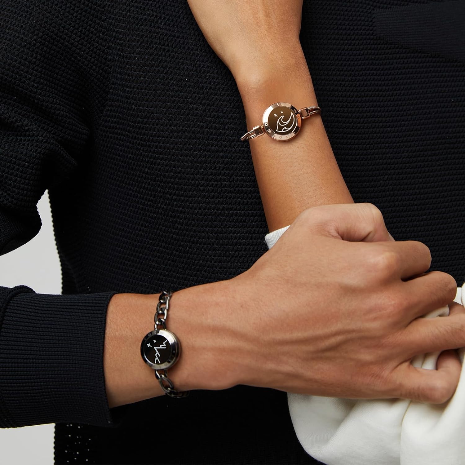 Transseksualni sorayotgan yigitning videosi Barcha teshiklarda ajoyib jinsiy aloqa