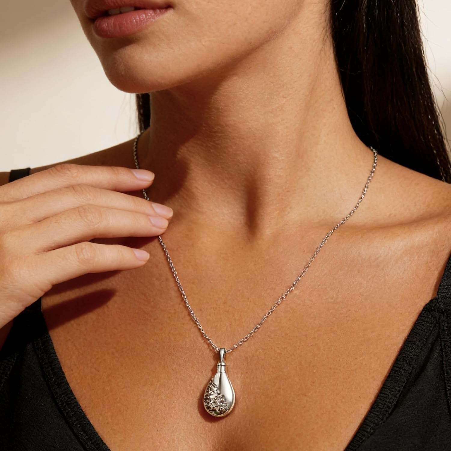 925 Sterling Silver Urn Cremation Ashes Memorial Keepsake Teardrop Eternity Memorial Pendant Mom Dad Jewelry for Women