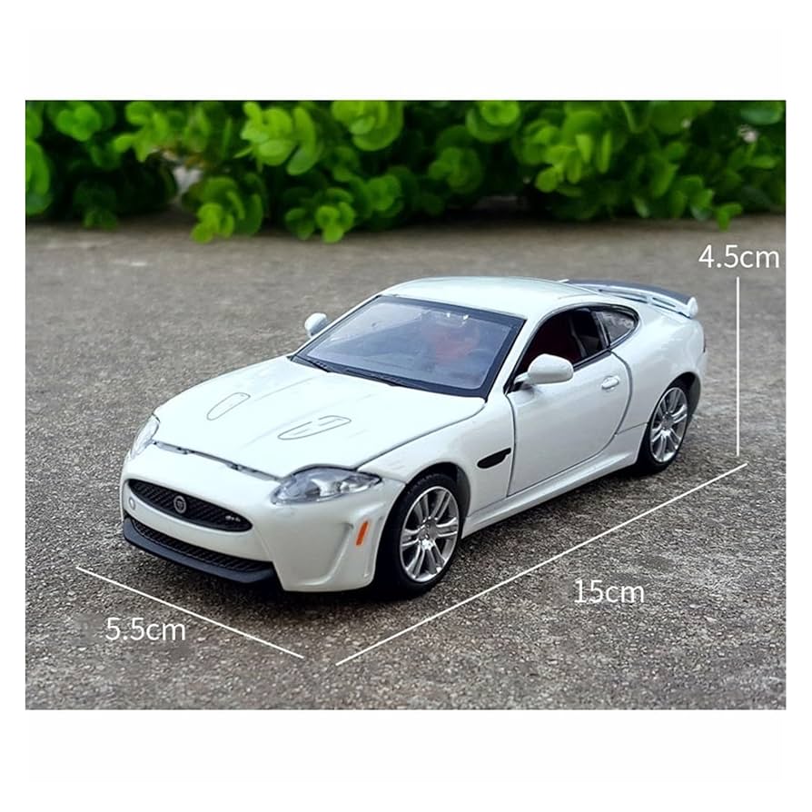 Maisto 製ジャガーダイキャストモデル　Revell製ジャガープラ　2台 Maisto 製ジャガーダイキャストモデル Revell製ジャガープラ 2台