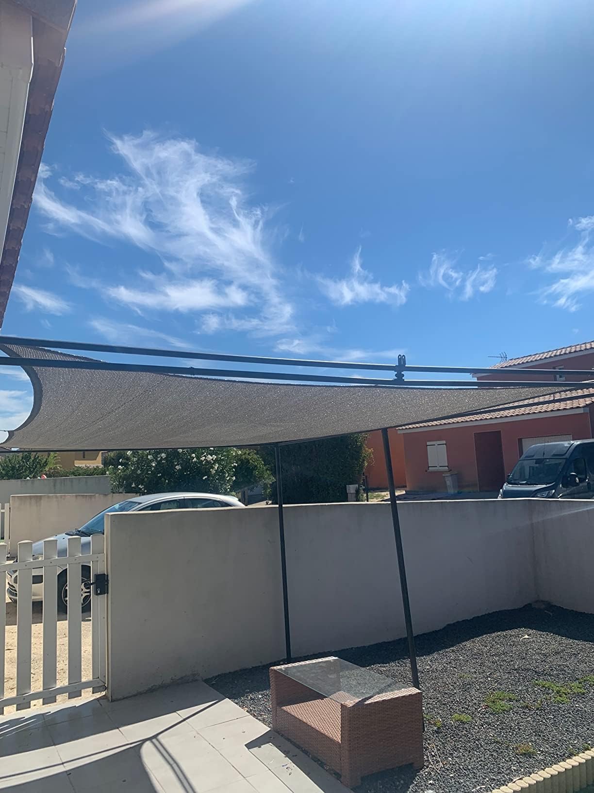 Vela triangolare ombreggiante, 3,6 x 3,6 m, protezione dai raggi UV del 95%, per patio, prato, piscina, cortile, parco, area grill, tessuto traspirante e impermeabile (sabbia 5 x 5 m)