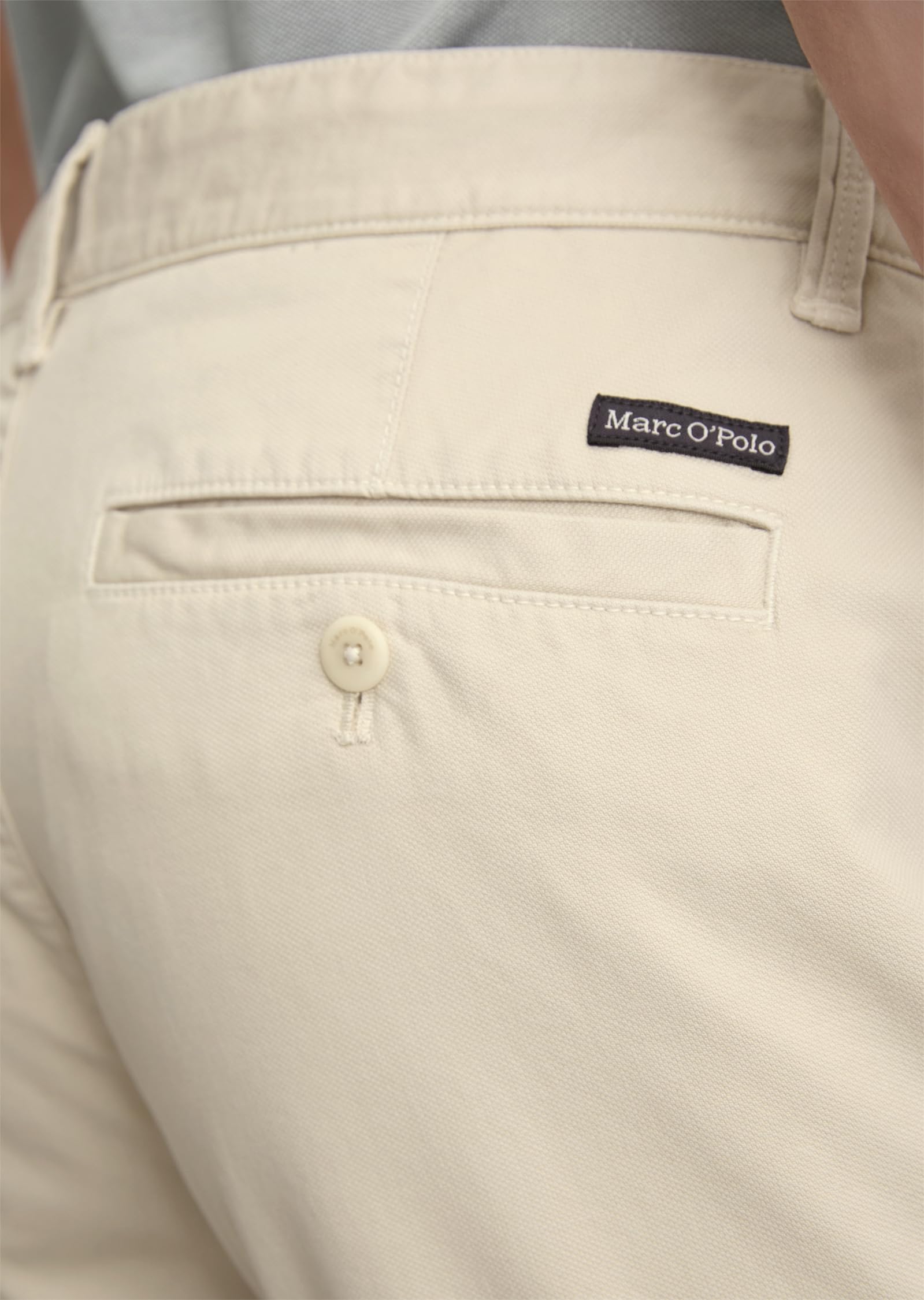 Marc OߴPolo Herren Chinohose mit Stretch-Anteil Shaped Fit