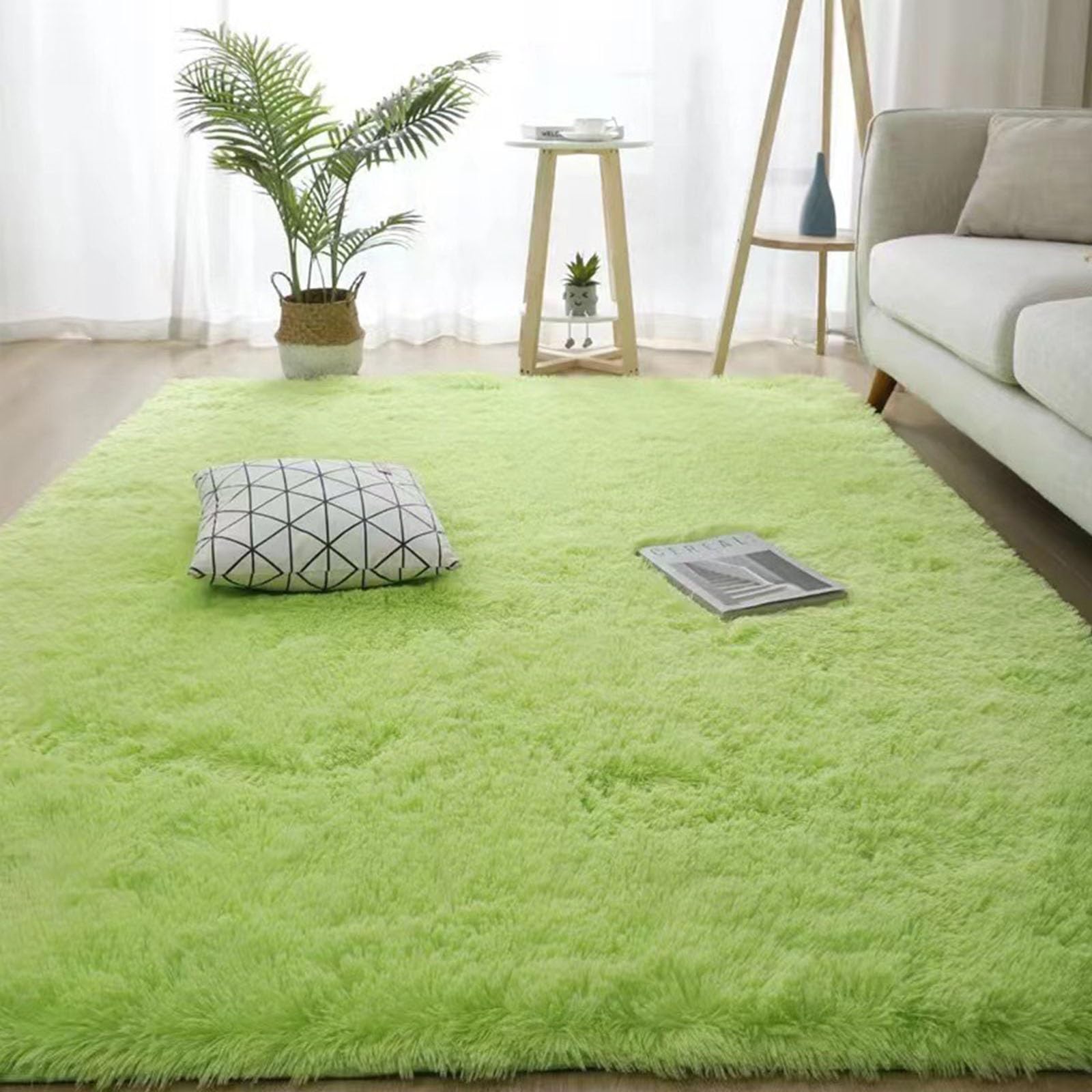 Tapis salon moelleux à poils longs vert clair 110x160 cm moderne