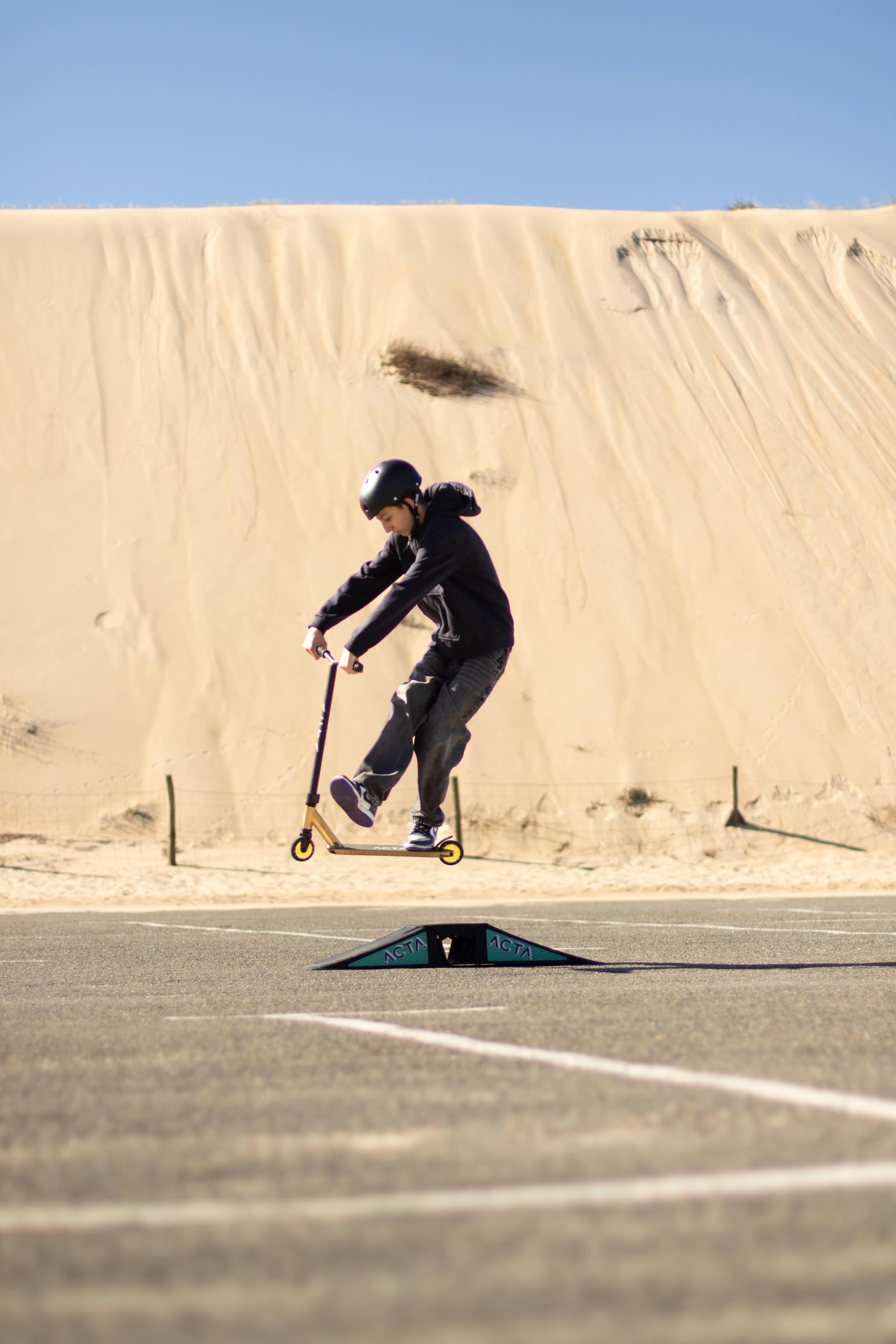 ACTA Rampe de Skate pour Enfants - Mini Rampe pour Trottinette Freestyle, BMX, Voiture RC - Légère et Portable (Rampe) - 5