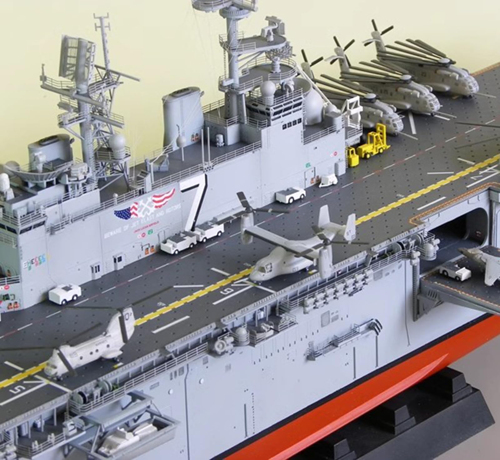 Amazon.com: FMOCHANGMDP 1/350 Scale USS IWO Jima LHD-7 Plastic 