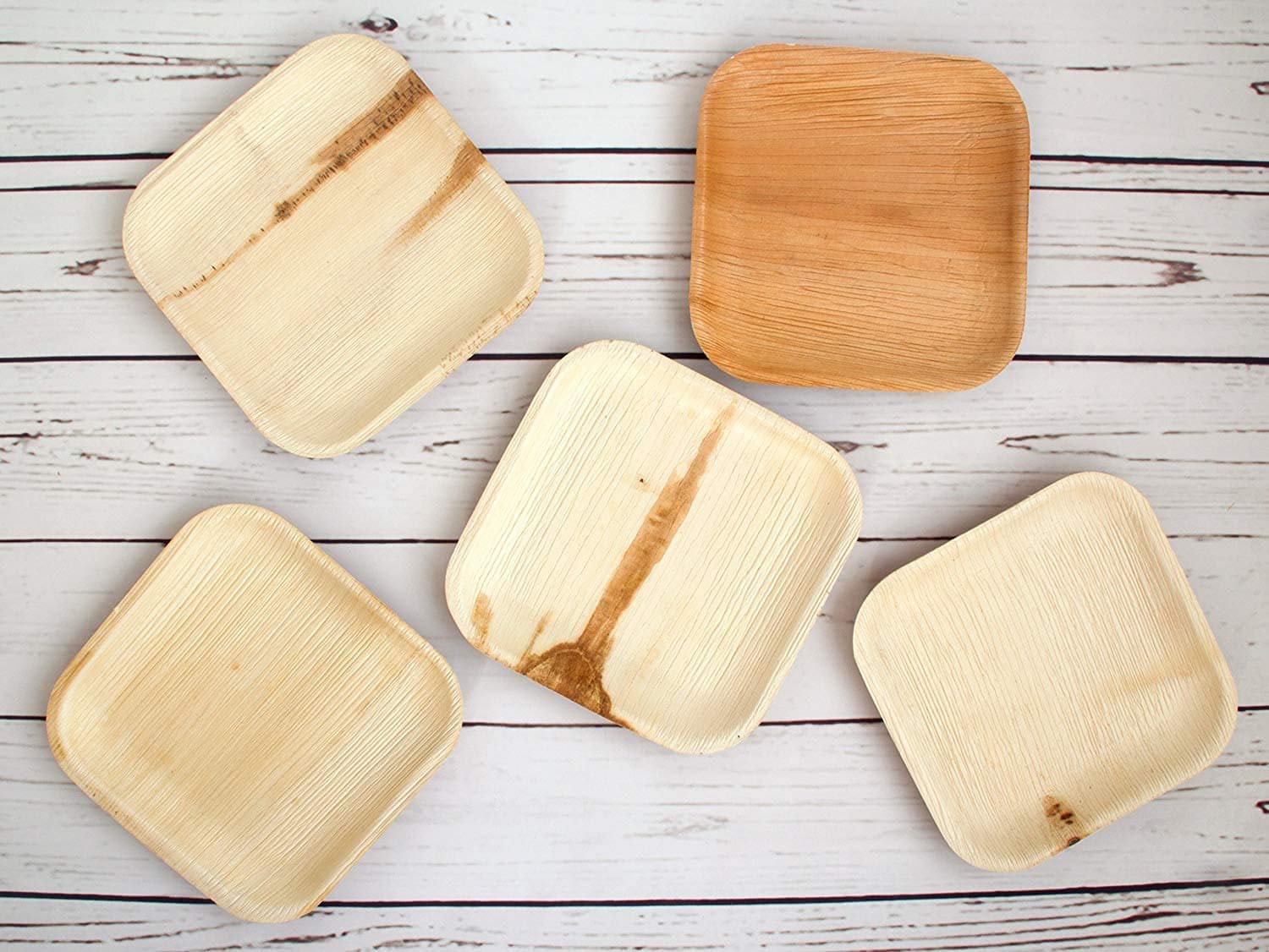 200 Piatti Usa e Getta in Foglia di Palma 24x24 cm | Alternativa ai Piatti in Plastica | Effetto Legno Naturale, Stile Bambù | Per Buffet, Matrimoni, Compleanni e Ricevimenti
