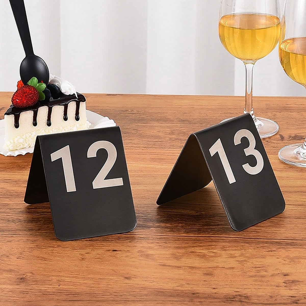 Tarjetas de Lugar, números de Mesa para Restaurante 1-5/10/20, Placa de número de Restaurante Estilo Carpa de Acero Inoxidable Titanio Negro, Placa de Asientos reservados, Fiesta de Bodas 8×