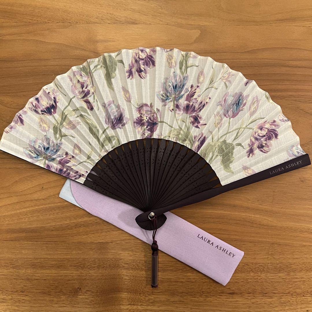 Amazon.co.jp: LAURA ASHLEY ローラアシュレイ 花柄 扇子 センス