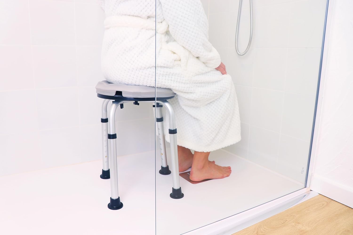 KMINA Shower Stool with Foam Cushion, Round, Adjustable Height, Non Slip Rubber Ends, Free Assembly, Extra Comfort, Black, Made in Europe