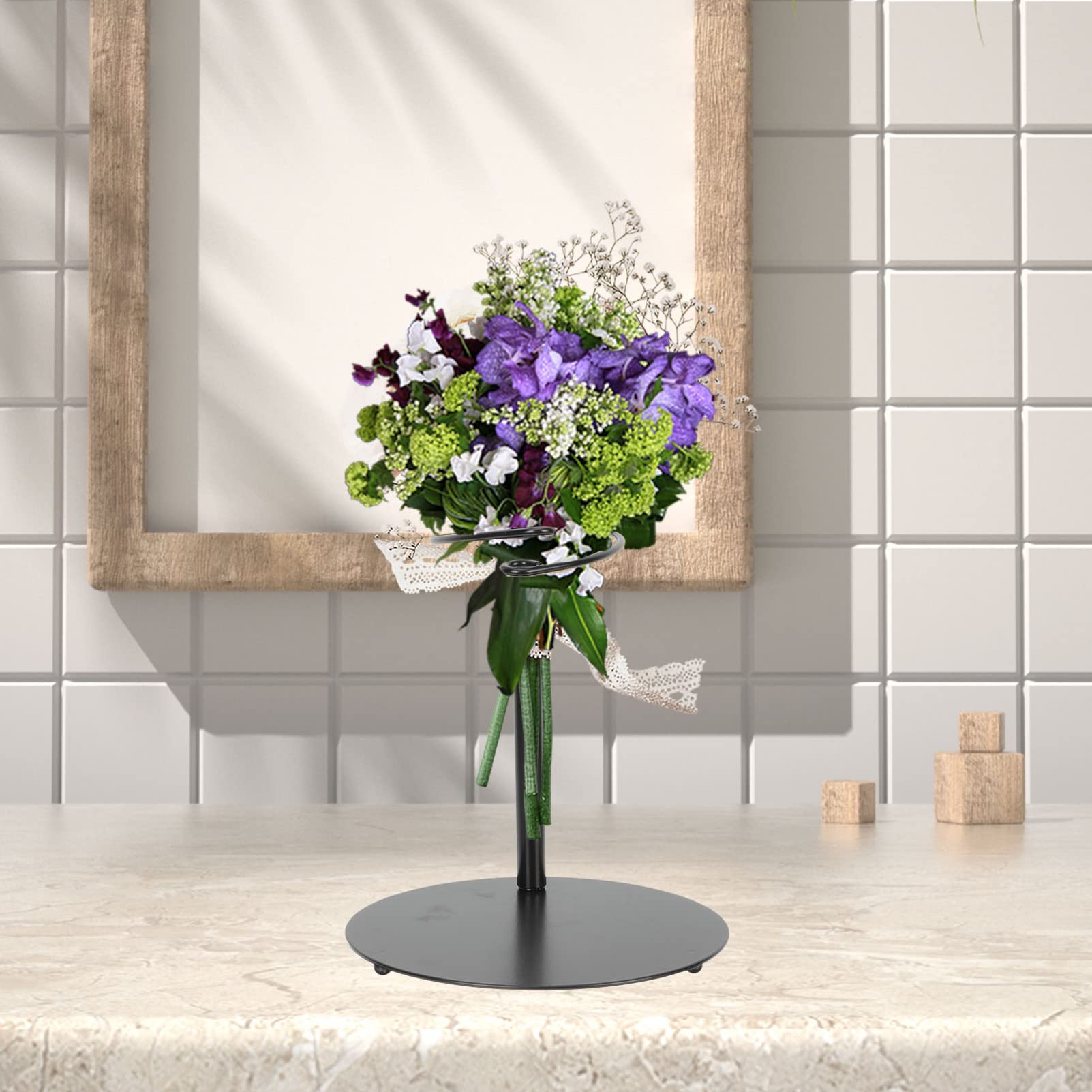 Hemobllo Soporte Metálico para Ramos Ajustable Pequeño, Expositor Desmontable para Arreglos, Elevador de Ramo Estable Adecuado para Floristería y Escritorio, Uso Artesanal y Profesional