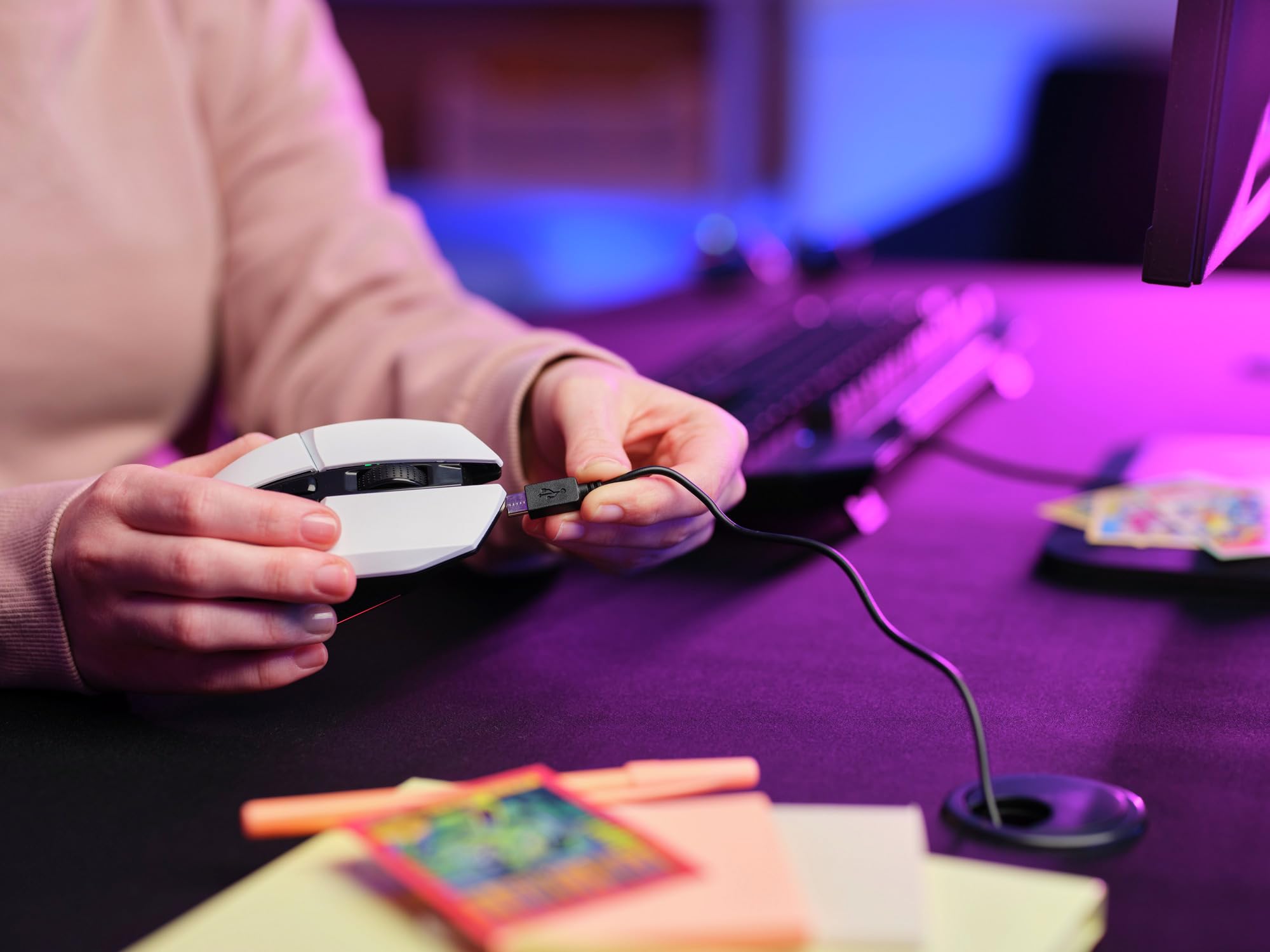 GXTrust Vylax bezprzewodowa mysz gamingowa, akumulator 80 godzin, biała | 800-4800 DPI, podświetlenie LED, 6 przycisków, odbiornik USB, myszka do gier PC komputer laptop Windows