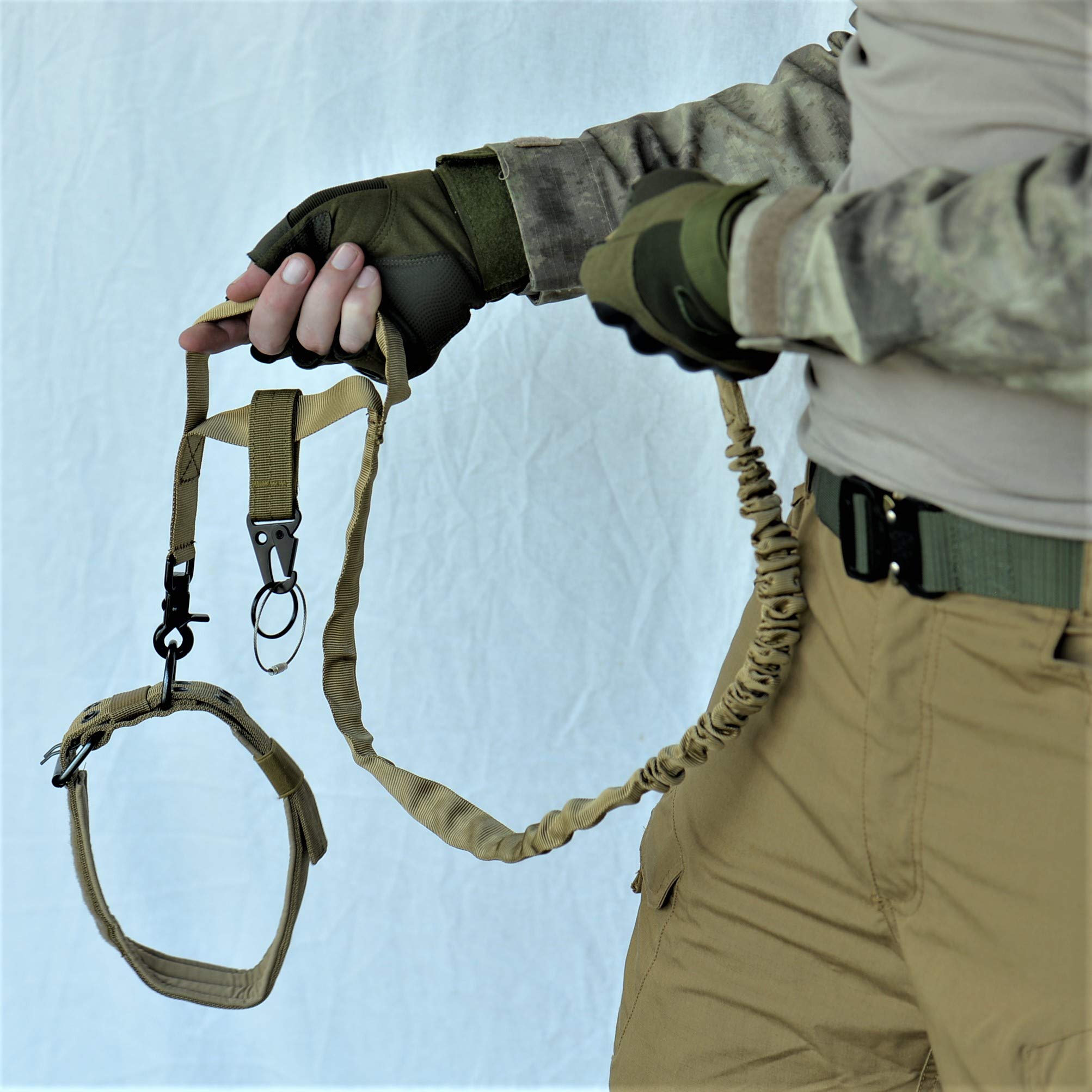REBEL METTLETactical Dog Leash | Khaki - Desert Tan | Quick Release | Adjustable Collar (1) | All Purpose MOLLE Hook Clip (1) for SWAT | Military | K9 Unit