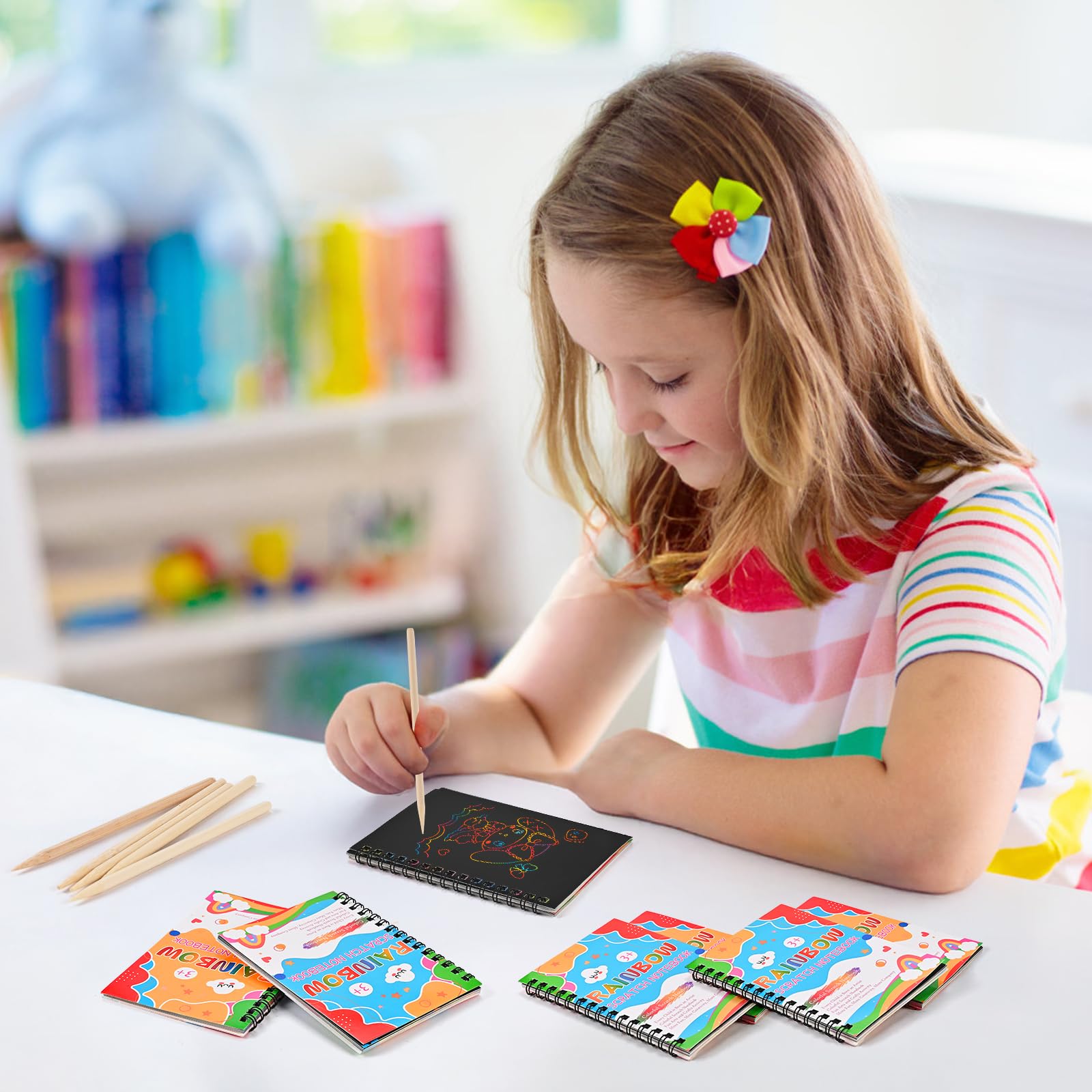 GOLDGE 20 Libros Scratch Art, Kit Manualidades Niños para Detalles Cumpleaños Niños|Juguetes Niña y Niño, Regalos Cumpleaños Niños Colegio Invitados con Bolsas|Regalo Niña y Niño 2 3 4 5 6 7 8 9 Años