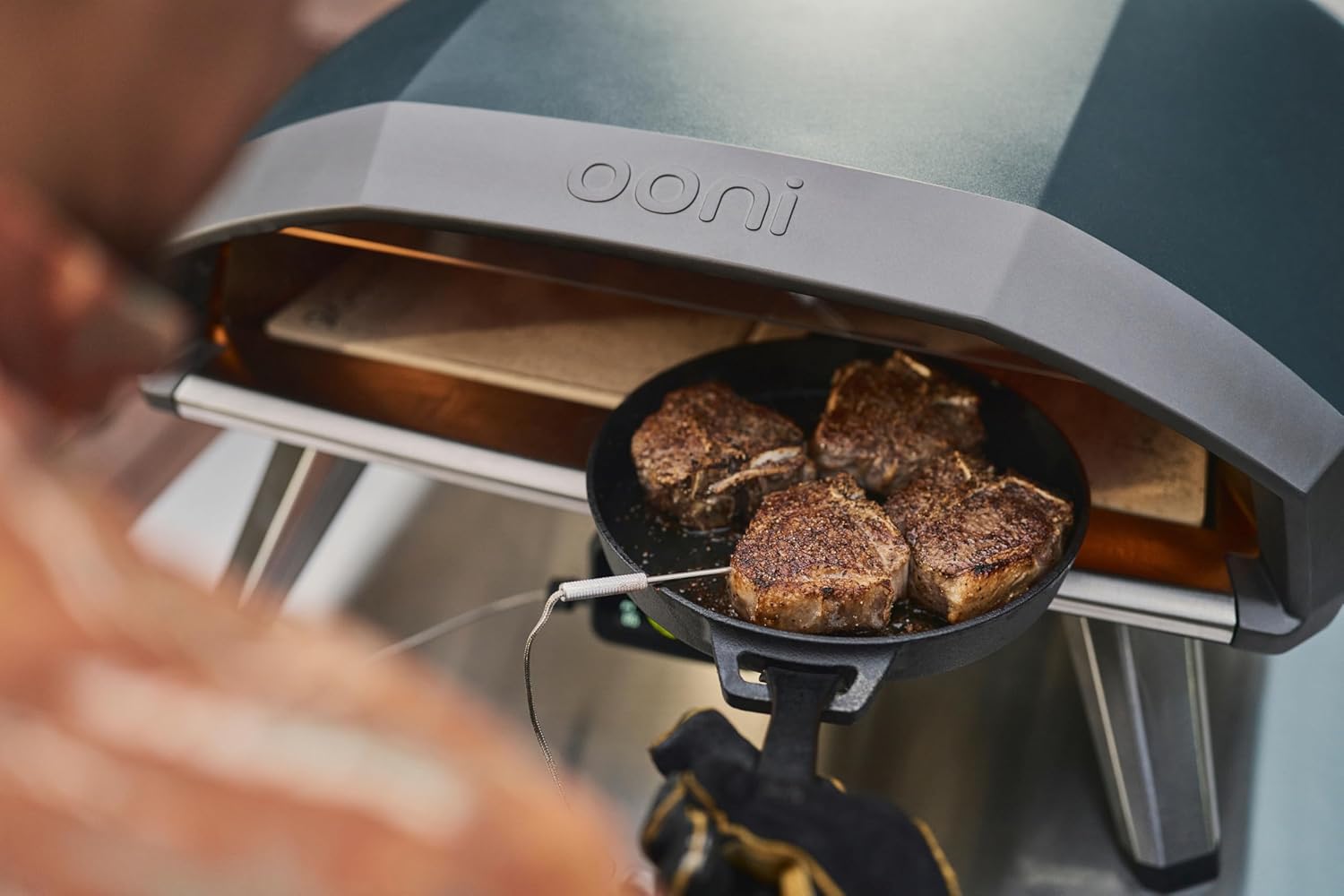 Ooni Koda 2 Pro Propane Gas Pizza Oven – 18" Gas Powered Outdoor Oven with 28 mBar Regulator and Gas Hose, Gas powered Portable Pizza Oven - Slate Blue