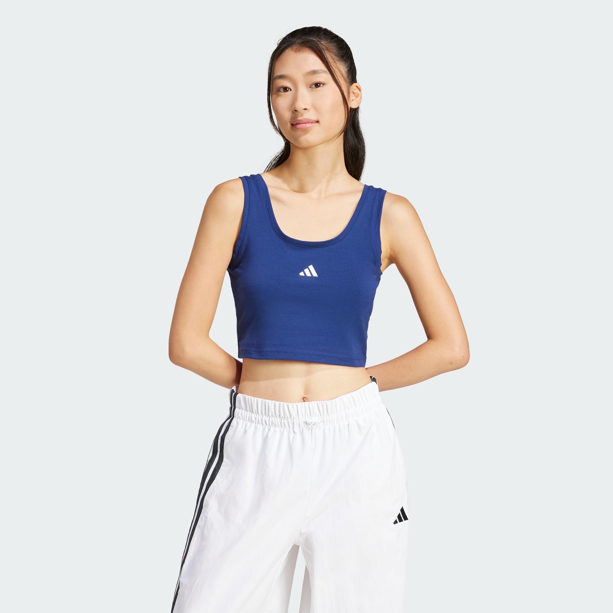 adidas Women's Camiseta de Tirantes Essentials Small Logo Cotton Lifestyle — view 16