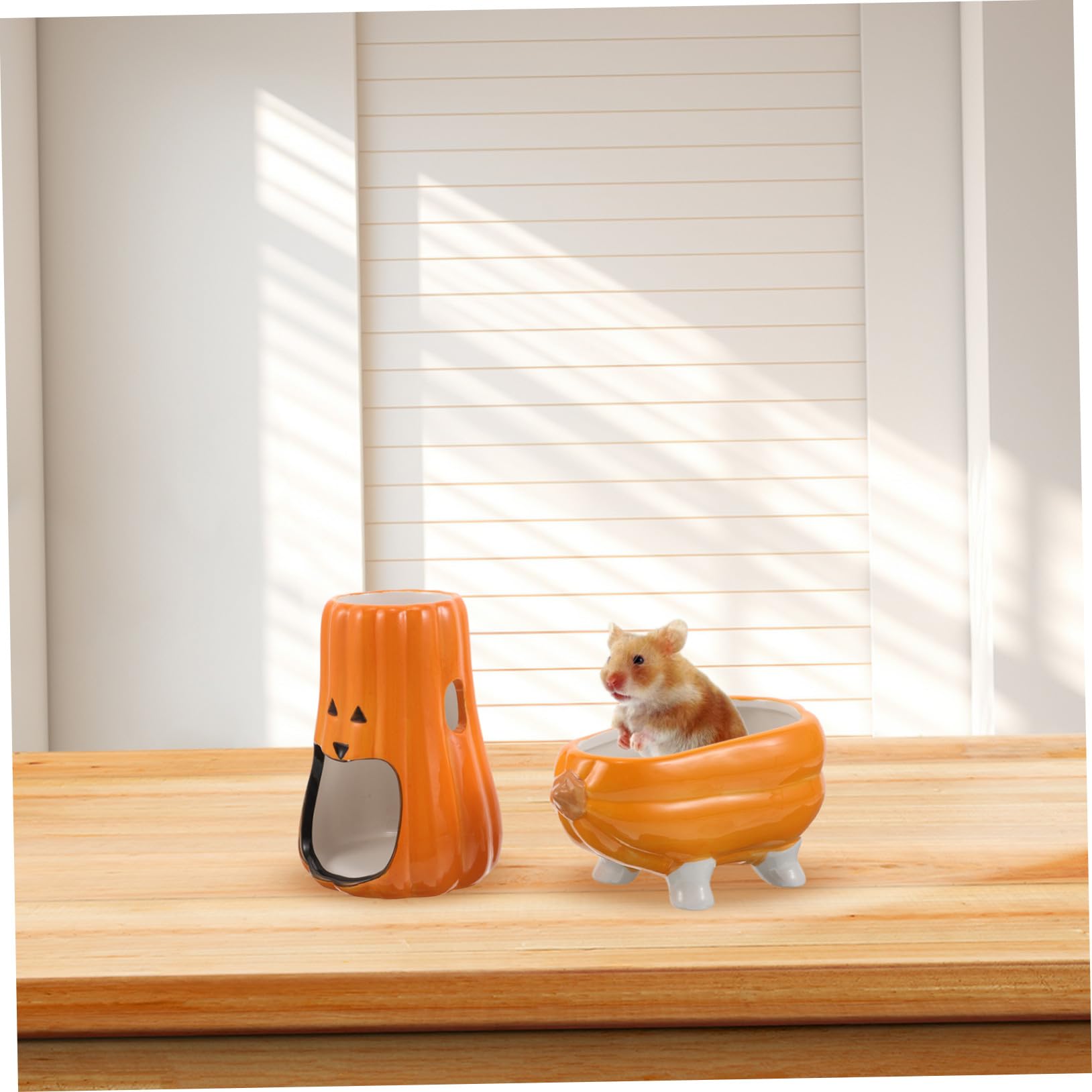 Toddmomy Support pour Distributeur Eau Céramique Forme de Citrouille Base Élargie Antichute Porte-Bouteille pour Hamsters Gerbilles Souris et Petits Rongeurs