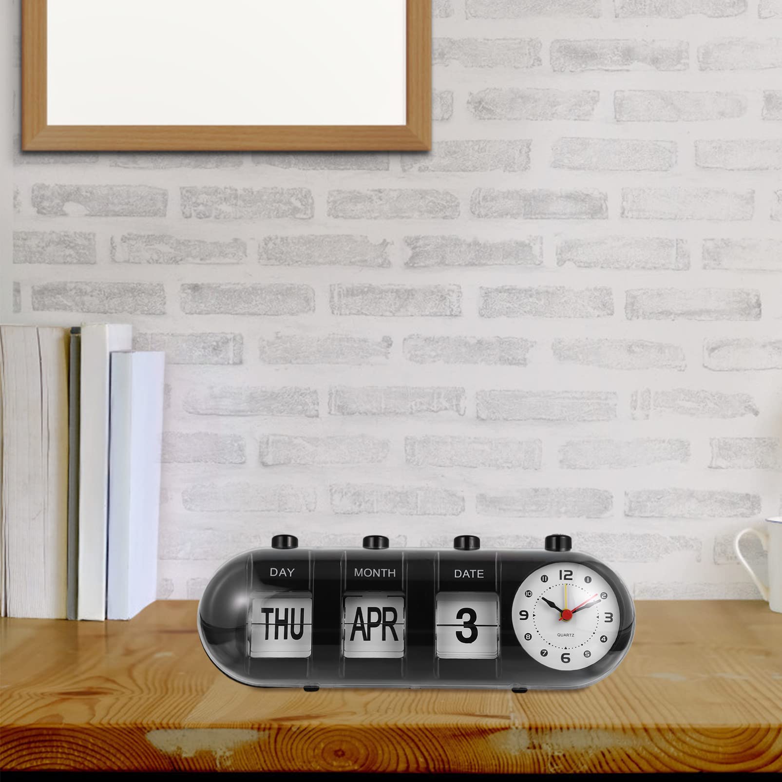 Ciieeo 1Stk Manueller Flip-Kalender Kalender herunterklappen wecker digital büro tisch Bürodekoration aus Kunststoff Datum Monat Batterie Uhr