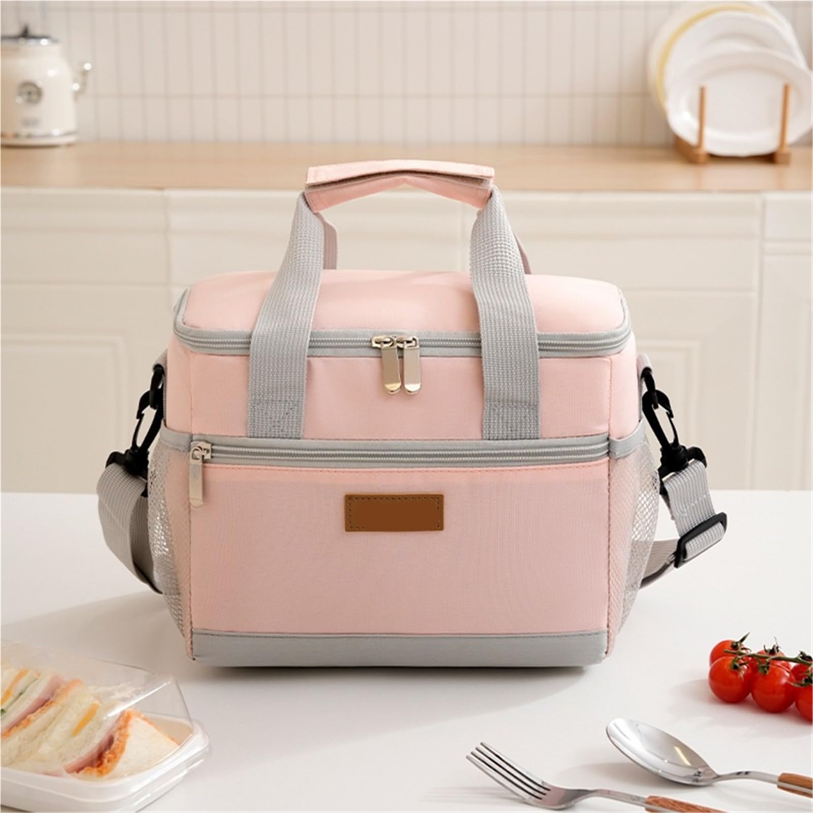 Borsa Frigo Borsa for il pranzo isolata