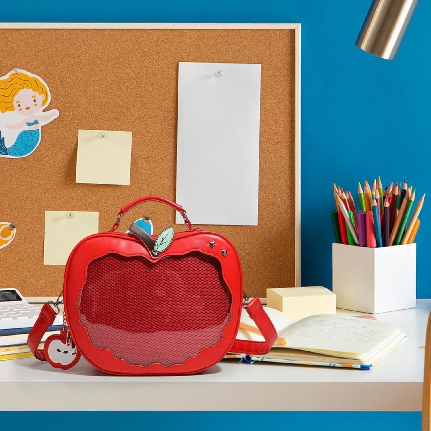 [Diggly] 痛バッグリンゴ型クリア推し活透明リュック軽量PUレザーかわいいおしゃれ斜め掛け手提げカバンお出かけ [並行輸入品]