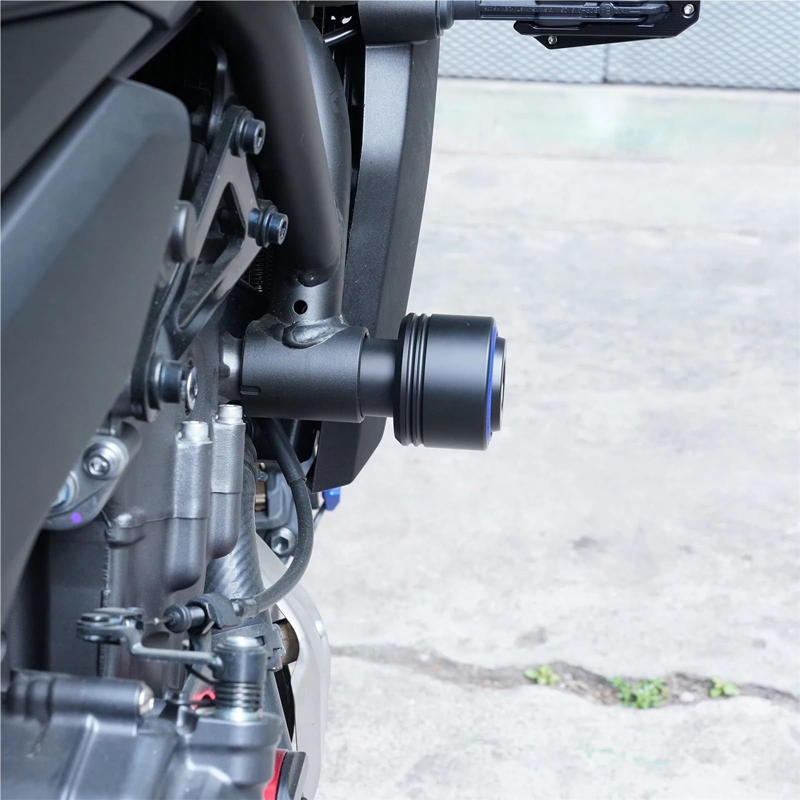 Adatto per YAMAHA MT10 SP 2014-2026 Accessori Moto Perno Ruota Forcella Crash Protector Pad protezione forcella(Front and Rear-Blue)
