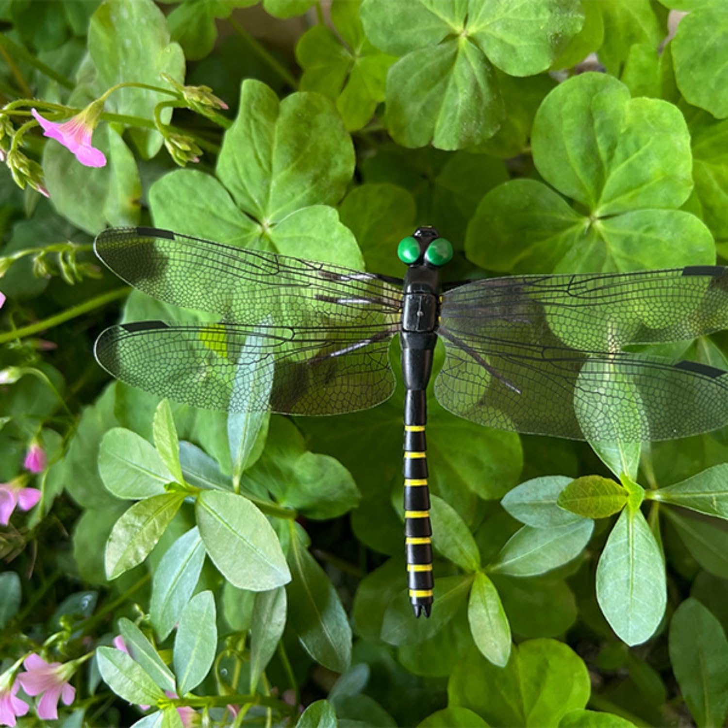 8 Pack Dragonfly Clip Dragonfly Clips Black Dragon Fly Hat Clip Artificial Realistic 3D Dragonflies Garden Stakes Decor for Indoor Outdoor (4 Dots+4 Stripes Dragonfly) - Image 9