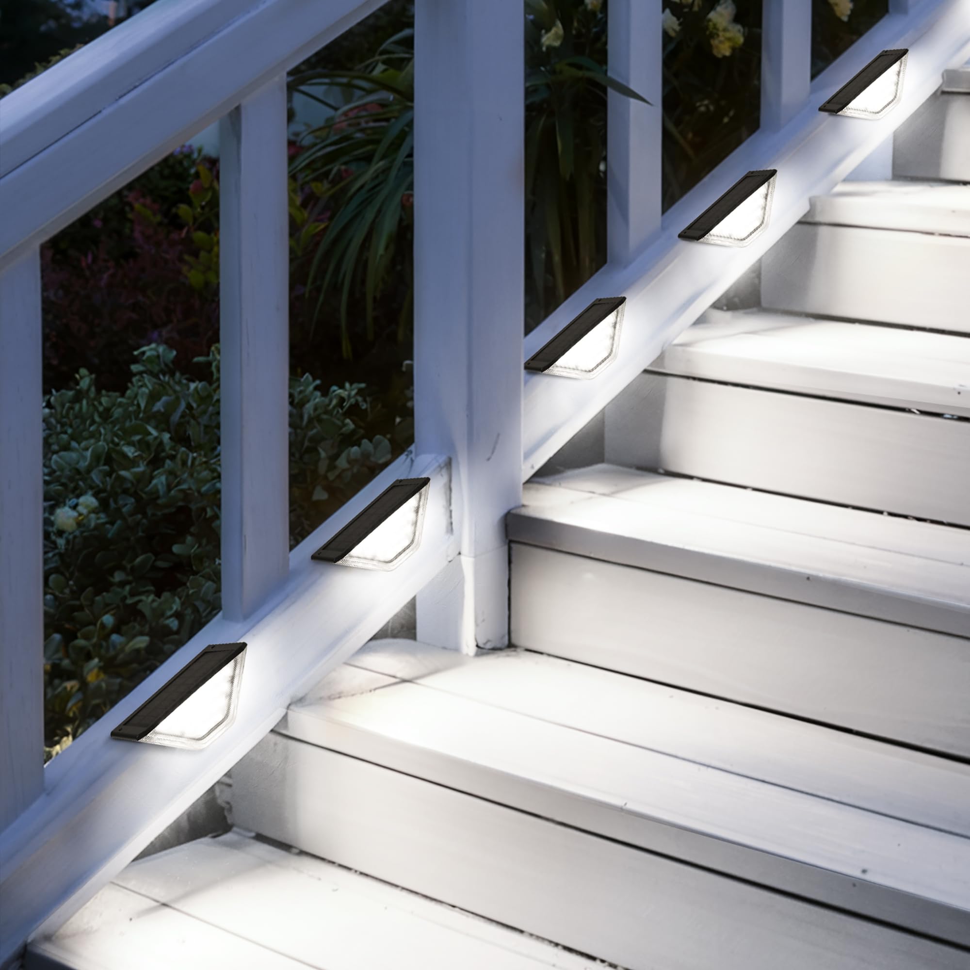 SOLPEX 16 Pack Four-Sided Solar Step Lights