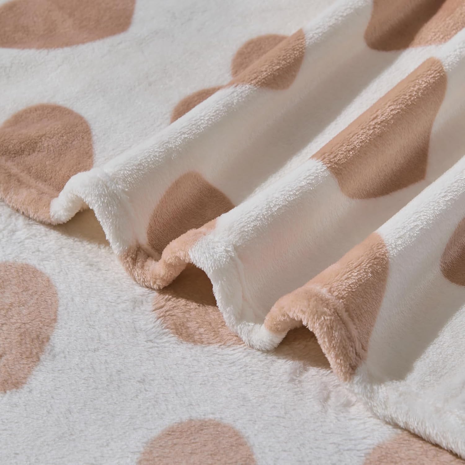 FY FIBER HOUSE Heart Blanket Valentines Day Blanket Gift for Women Men Girls Soft Cozy Fannel Throw Blankets for Lover All Season Use, 50x60 Inches, Khaki - Image 6