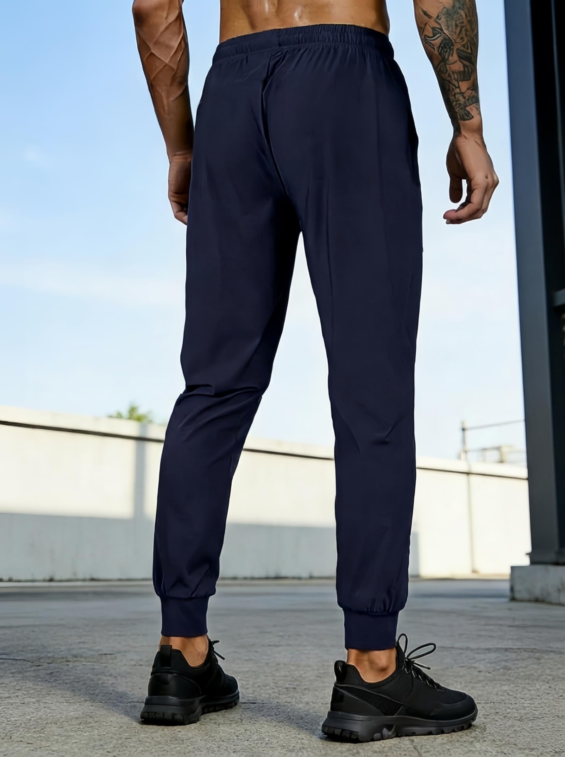 Pantalones deportivos para hombre con bolsillos con cremallera, ligeros para gimnasio, correr y uso diario — view 2