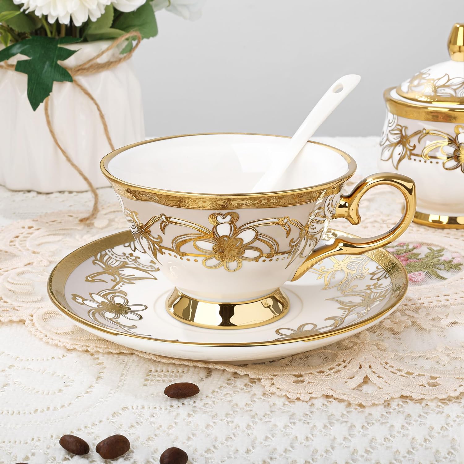 fanquare Juego de Té de Porcelana de 21 Piezas con Crema de Azúcar, Taza y Platillos para 6, Juego de Café Floral Real con Borde Dorado para Regalo de Cumpleaños y Aniversario de Boda