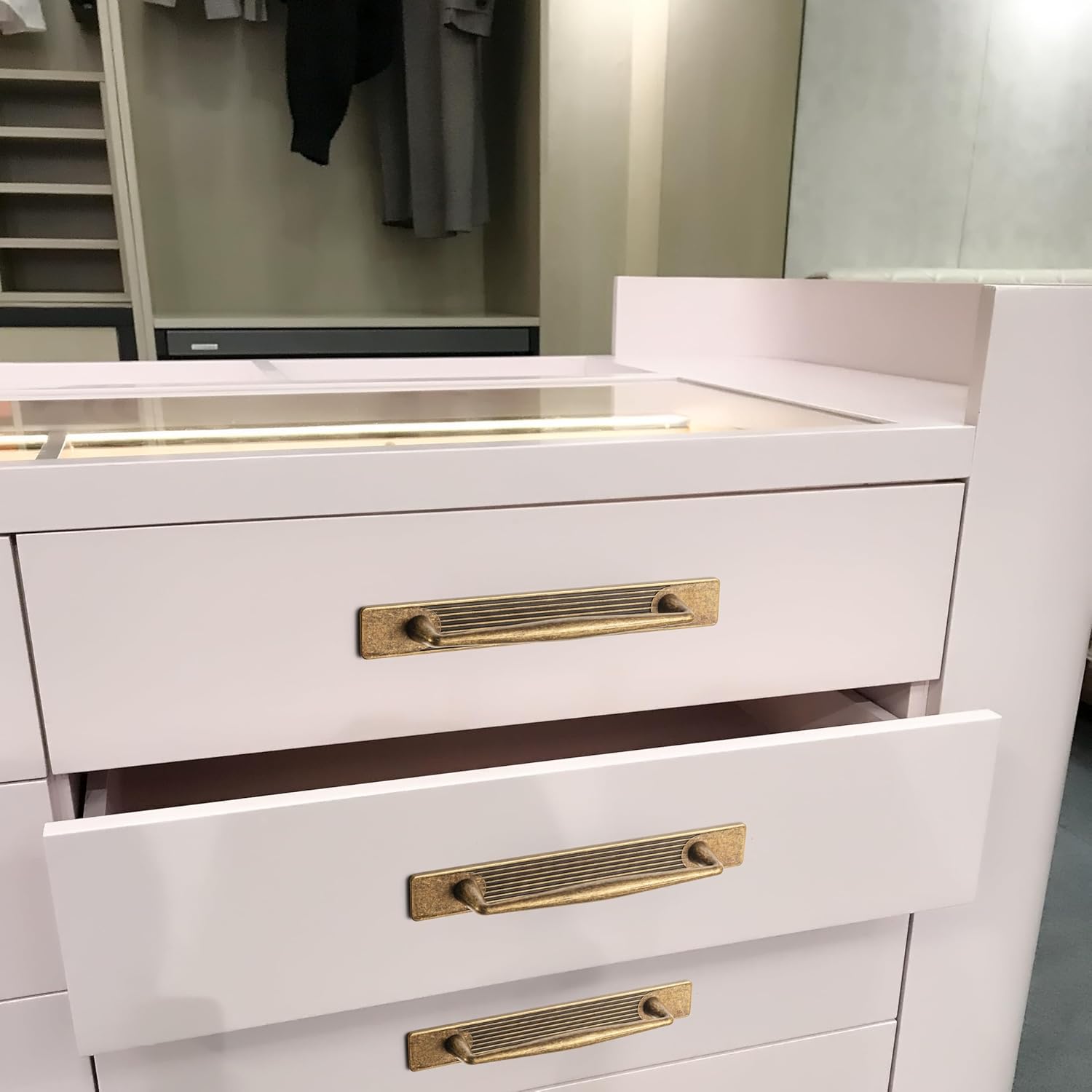 Goo-Ki Antique Brass Zinc Alloy Cabinet Handle with Backplate - 5''(128mm) Hole Center Cabinet Pull Hardware for Bedroom, Kitchen, 2 Pack（6180-G）