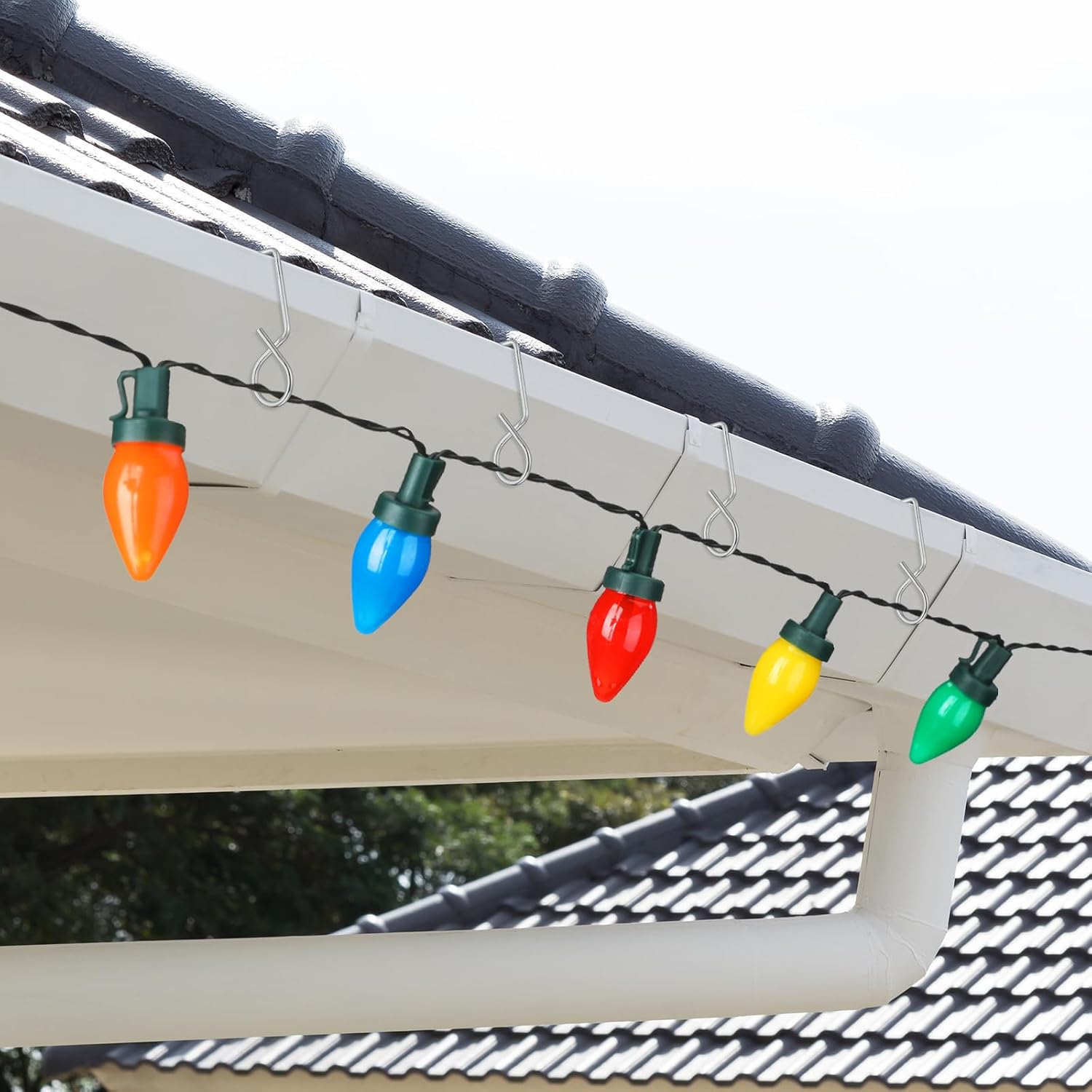 Pinkunn 60 Pcs Christmas in July Lights Gutter Clips Stainless Steel Summer Christmas Light Q Hangers Hooks for Mesh Leaf Gutter Guard Weatherproof Xmas Clip for Outdoor Lights Heavy Duty