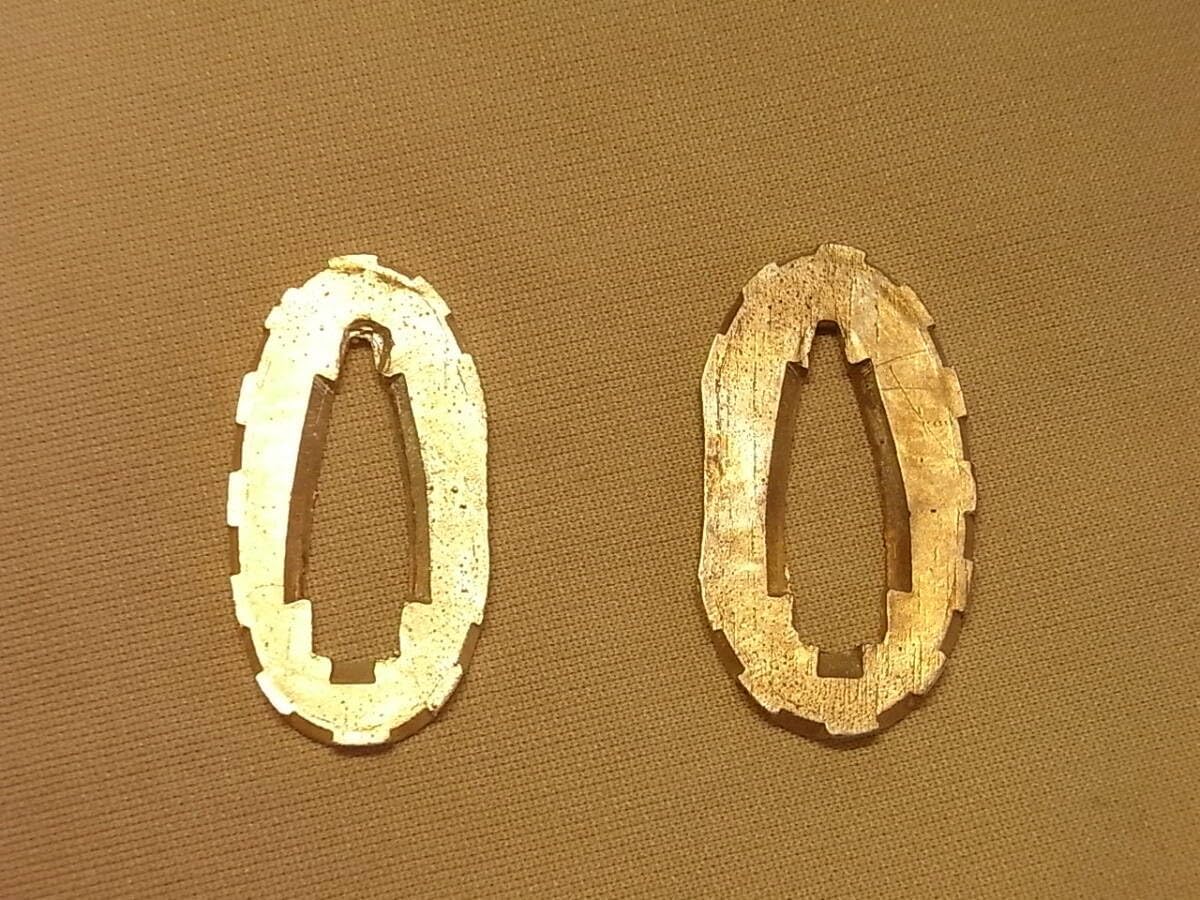 現代作 飾り切羽 短用 2個鍔側縁側セットの出品です。