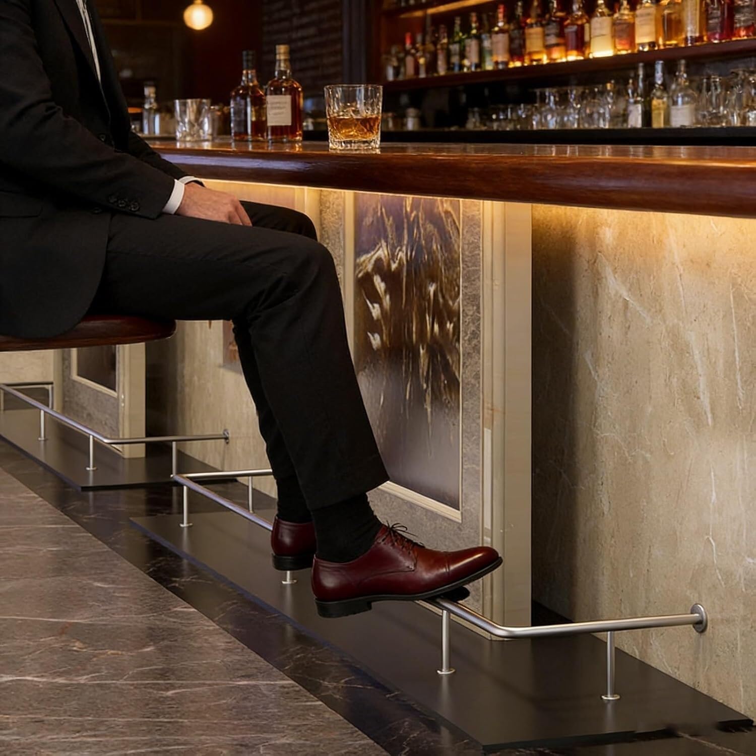 Bar et cuisine : repose-pieds en acier inoxydable pour table à manger
