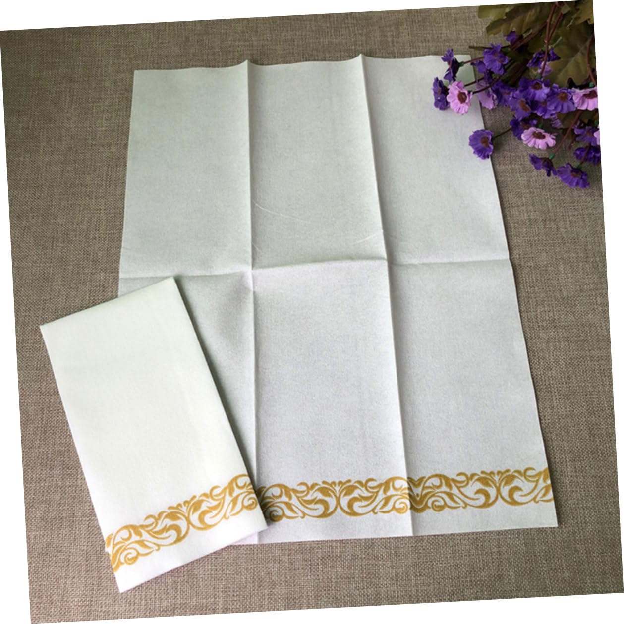 50 Stück Goldene Papier servietten mit Blumenmuster Einweg tischservietten für Hochzeit Party Festliche Stilvolle Dekoration für Empfang und Feier