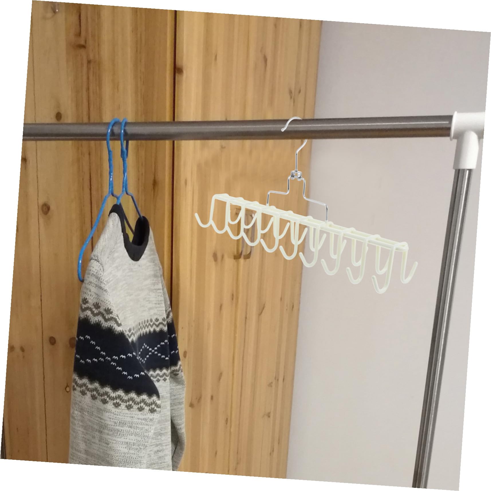 Drehbarer Gürtel und Krawattenhalter mit Mehreren Haken