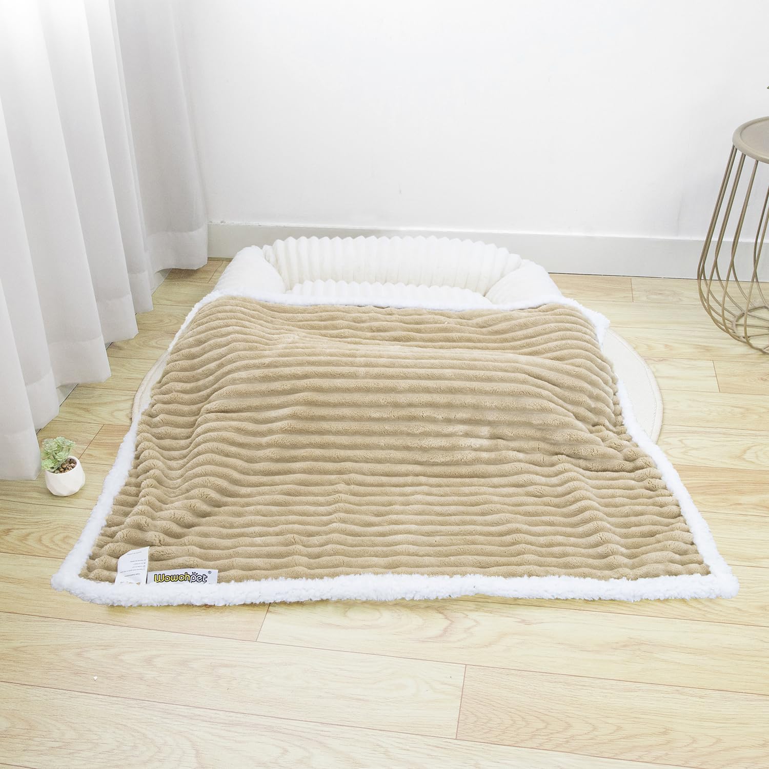 Waterproof Pet Blanket Soft Calming Dog Blanket Cozy Calming Sherpa Fleece Blanket Reversible Furniture Protector Cover for Small Medium Large Dogs Cats Machine Washable, Brown 50x60 in